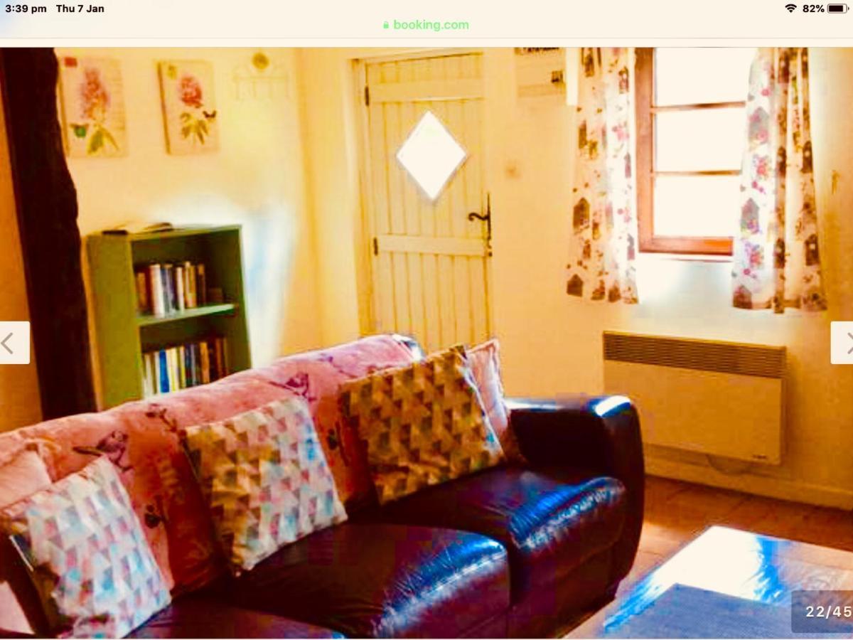 Maison Mai or La Petite Maison Mai or La Petite Grange or ALL three La Chapelle-Urée Extérieur photo