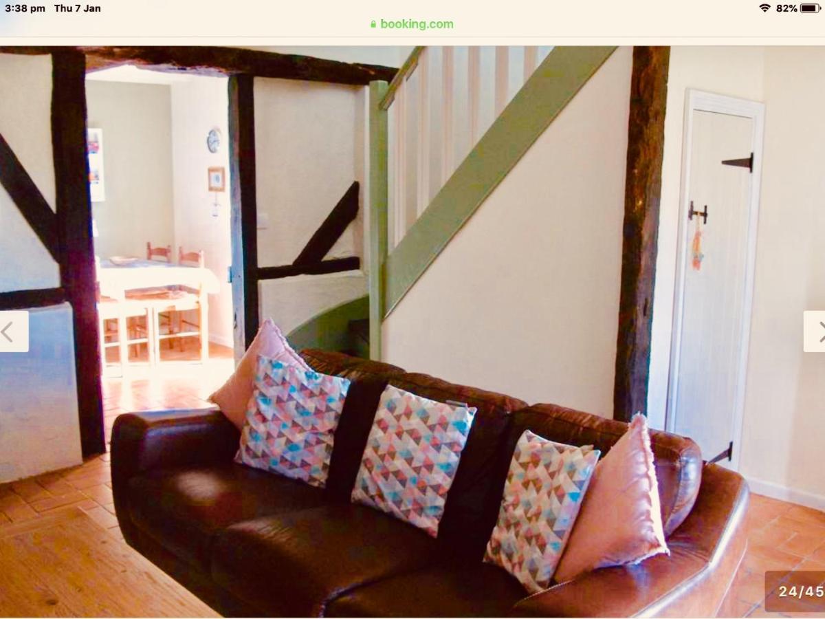 Maison Mai or La Petite Maison Mai or La Petite Grange or ALL three La Chapelle-Urée Extérieur photo